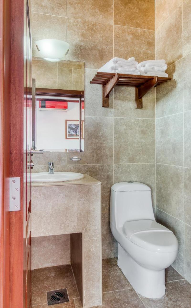Monte Salerno Hotel & Suites Montemorelos Cameră foto